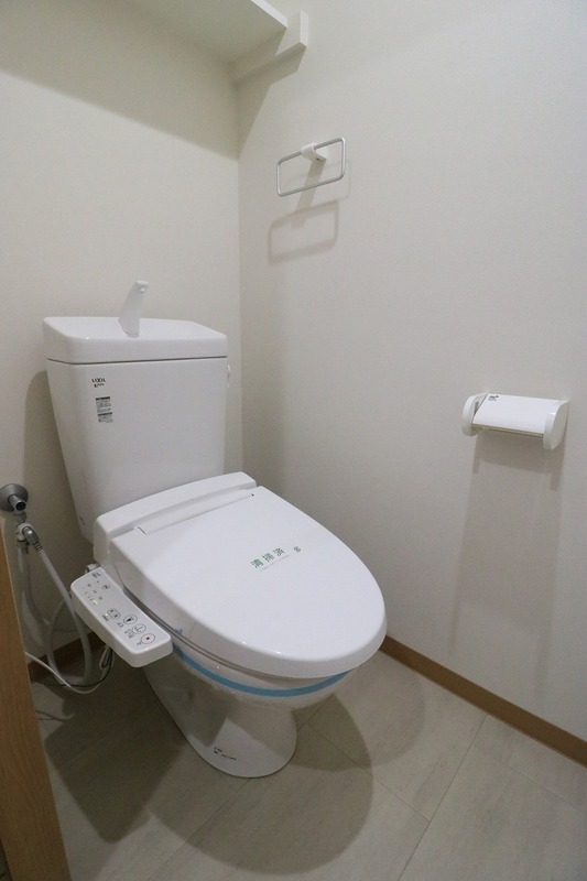 トイレ　清潔感のある空間です。