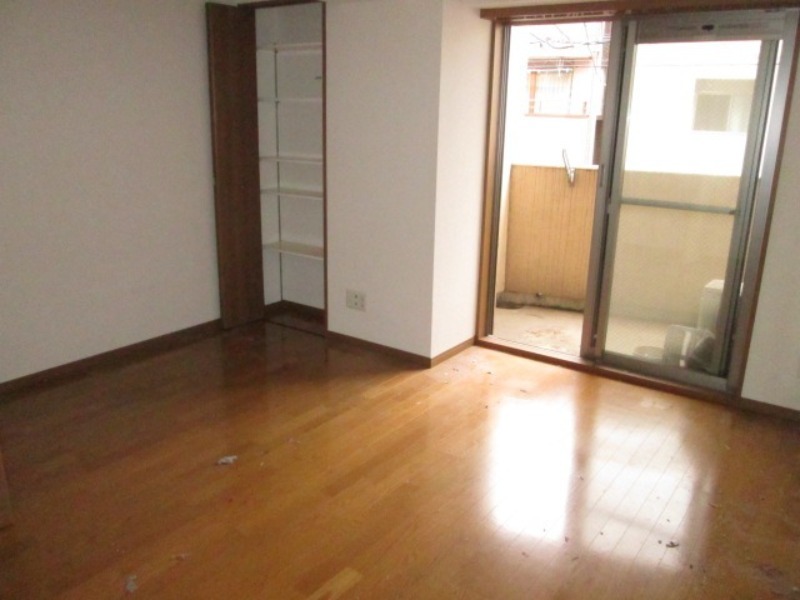 居室・リビング　※クリーニング前の写真です※