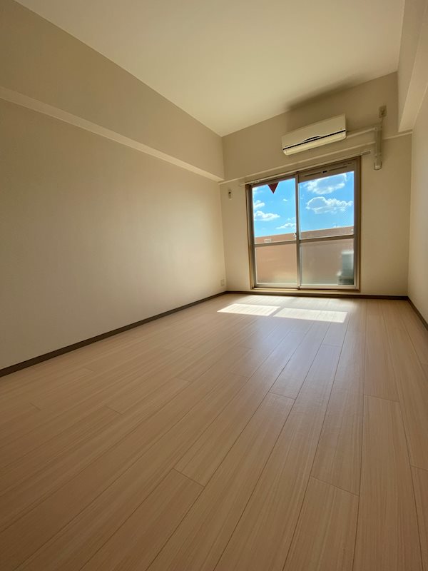 居室・リビング　※別のお部屋の写真です