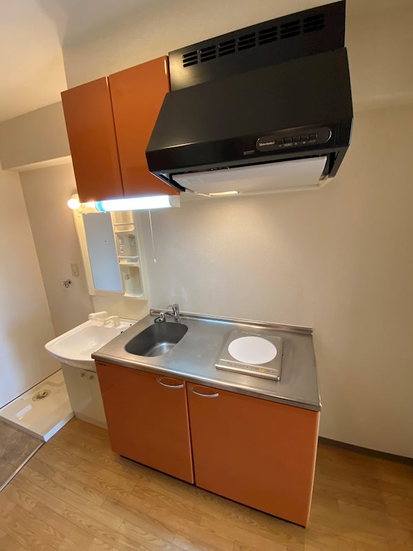 キッチン　※別のお部屋の写真です