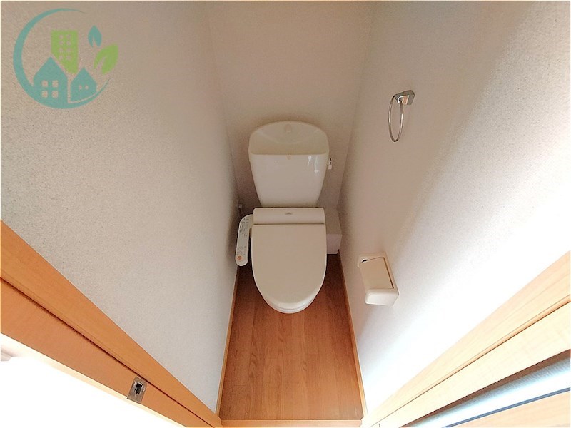 トイレ　レオパレストライズ2（家具・家電付、仲介手数料不要）