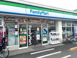 コンビニ　ファミリーマート 石神井台二丁目店（コンビニ）まで325m