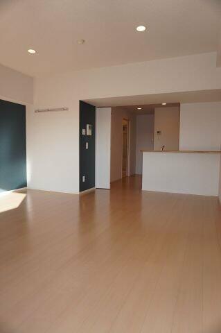 居室・リビング　ジェイ・エス・ティ横浜東　洋室