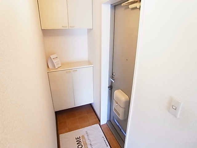 玄関　同一物件参考写真