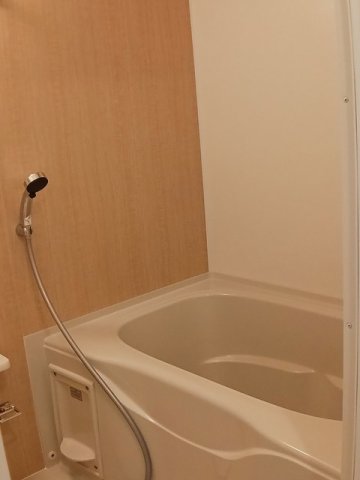 バス・シャワールーム　ゆったり過ごせるお風呂です