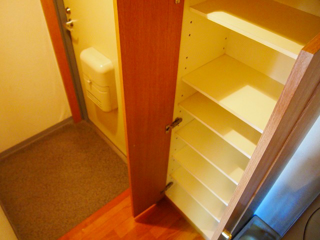 玄関　家具家電一式付いております！