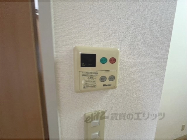 その他設備　給湯器リモコン