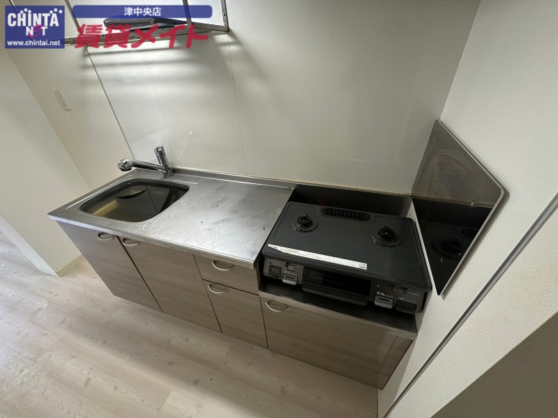 キッチン　別部屋参考写真です