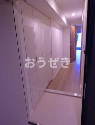 玄関　※同仕様参考写真