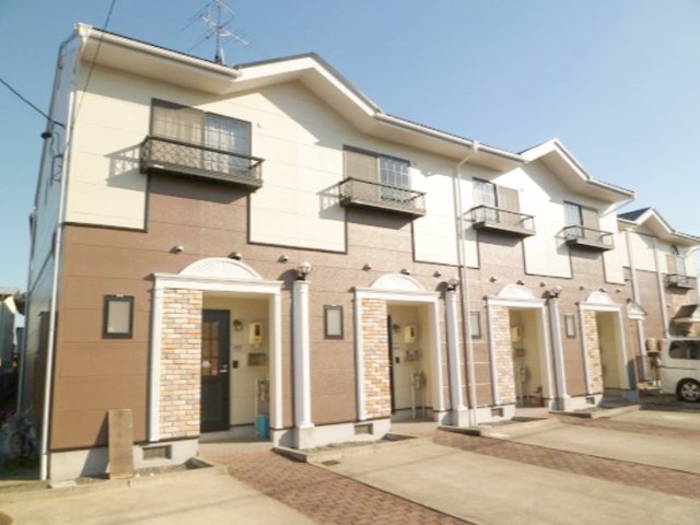 建物外観　落ち着いた雰囲気の外観です