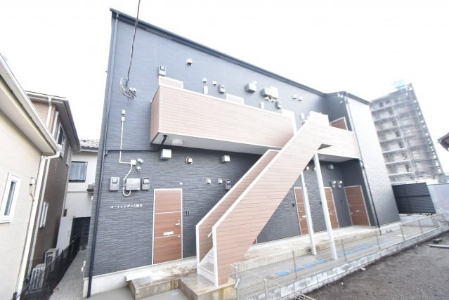 建物外観　築浅アパート♪