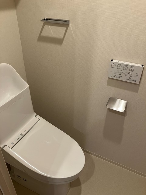 トイレ　※写真は同タイプ住戸です。