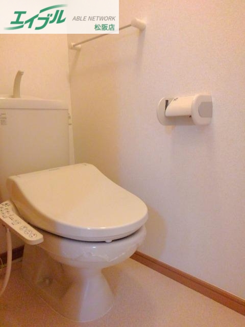 トイレ　同型画像参考