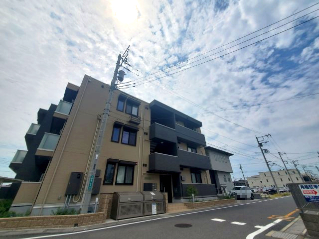 建物外観　★インターネット無料★温水洗浄暖房便座★エアコン２台★