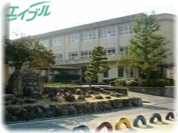 小学校　四日市市立川島小学校（小学校）まで1420m