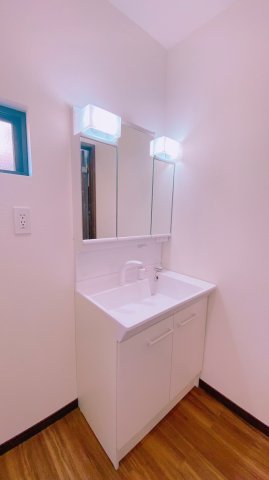 洗面設備　※同物件別号室の写真になります