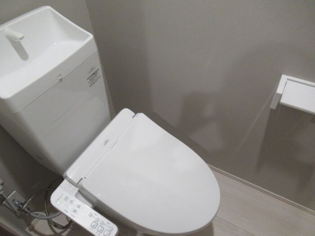 D-ROOM末広I Bのトイレ写真