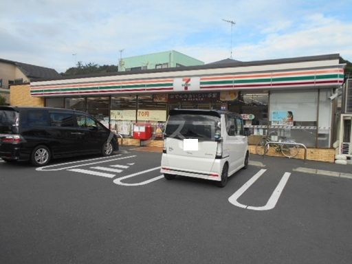 コンビニ　セブン-イレブン座間入谷５丁目店（コンビニ）まで539m