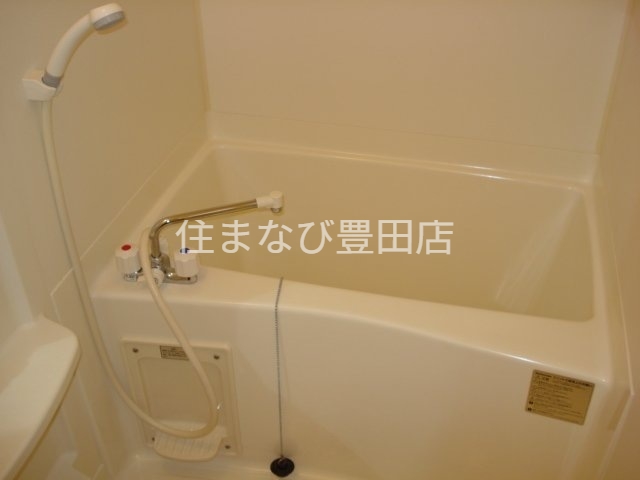 バス・シャワールーム　同型別部屋写真