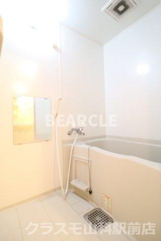 バス・シャワールーム　お風呂です