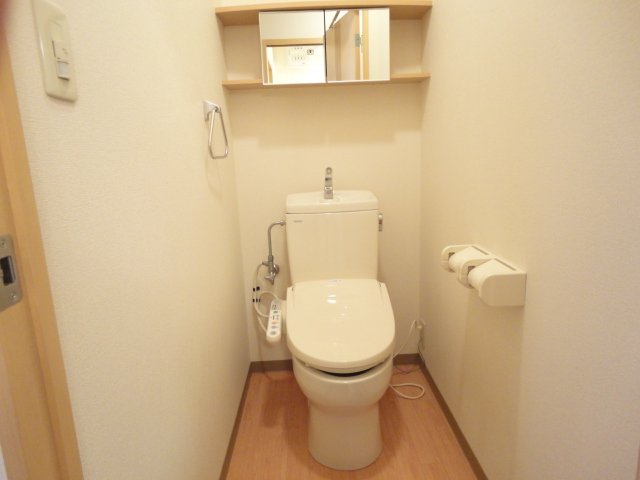 トイレ　シャワー付トイレ
