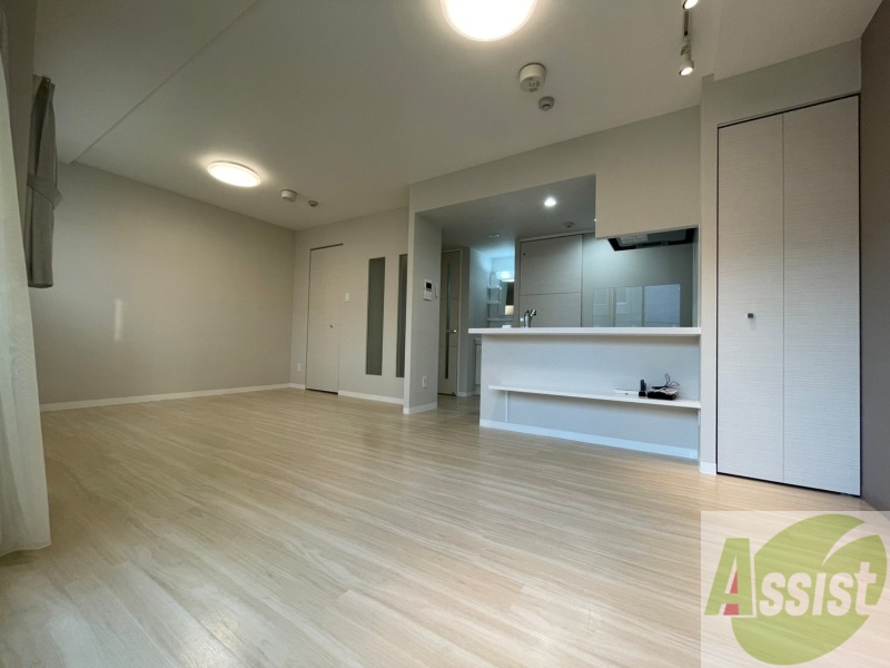 居室・リビング　広くてキレイなお部屋が広がっていて、充実した生活が送れそう。