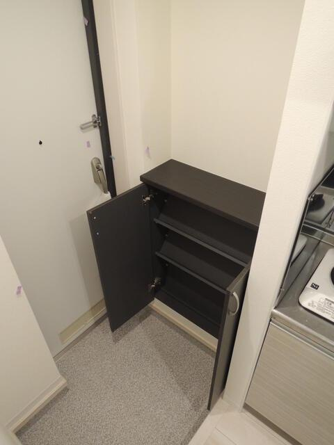 収納　シューズボックス