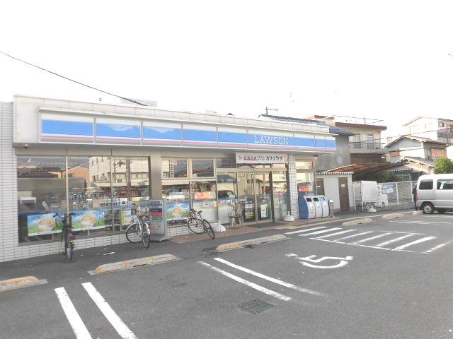 コンビニ　ローソン瓜破東二丁目店（コンビニ）まで689m