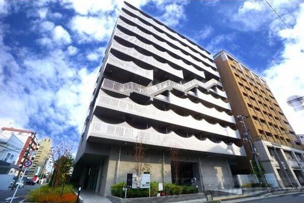 TOPAZ江坂の外観写真