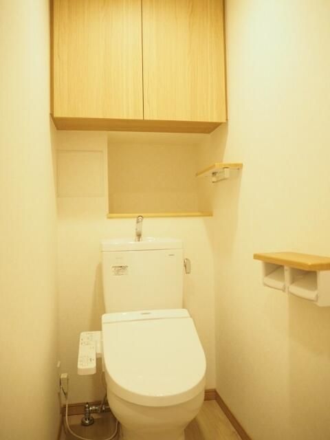 トイレ　ゆったりとした空間のトイレです