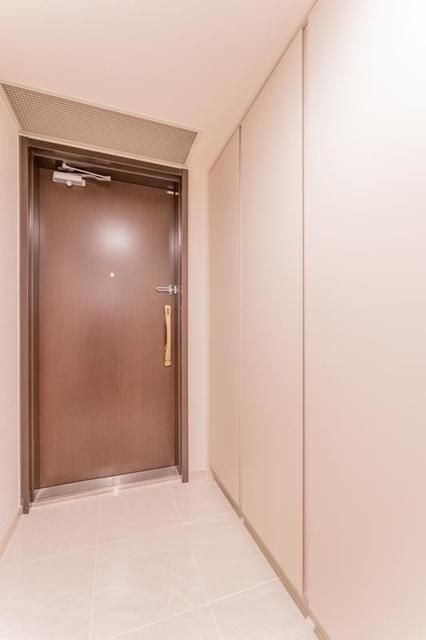 玄関　※写真は同タイプ住戸です。