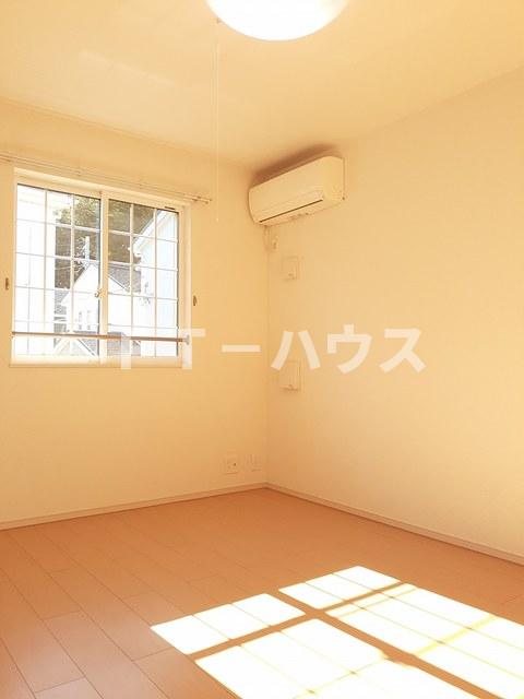 ヴィラ小塚山の外観写真