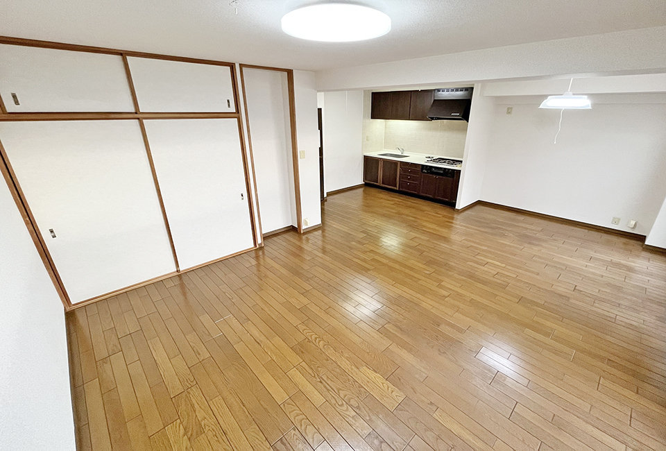 クリオ南林間弐番館の居間写真