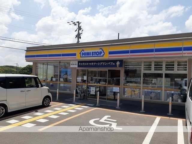 ＪＲ阪和線 東岸和田駅 バス乗車時間：7分 最寄りバス停で下車 徒歩13分 2階建 築18年の周辺写真