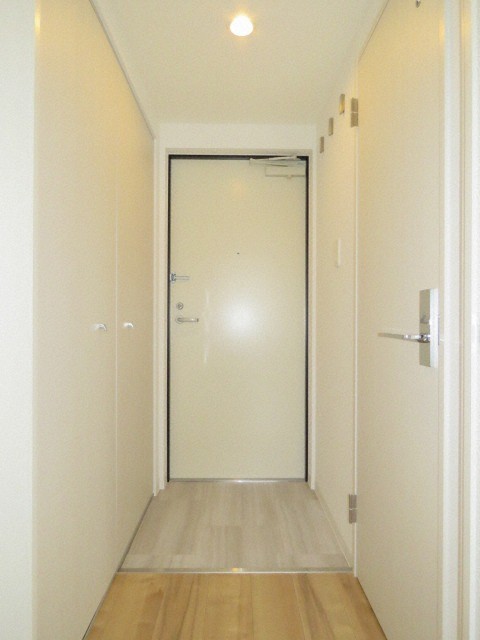 玄関　広々とした玄関です！