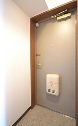 東京メトロ千代田線 湯島駅 徒歩7分 12階建 築29年の玄関写真