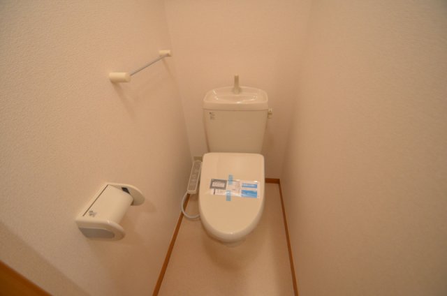 トイレ　気分すっきり温水洗浄便座