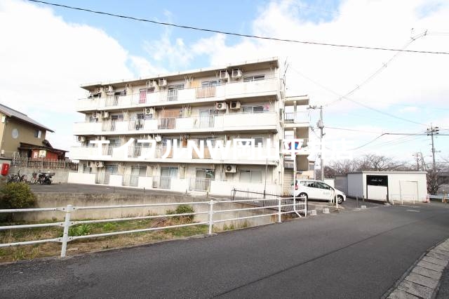 岡山市中区桜橋のマンションの建物外観