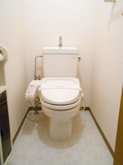 【立川市幸町のアパートのトイレ】