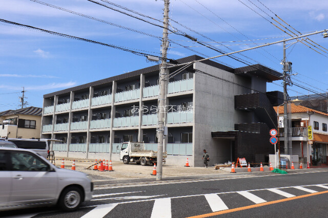 【浜松市中央区泉のマンションの建物外観】