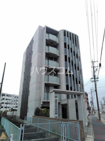 海部郡蟹江町城のマンションの建物外観