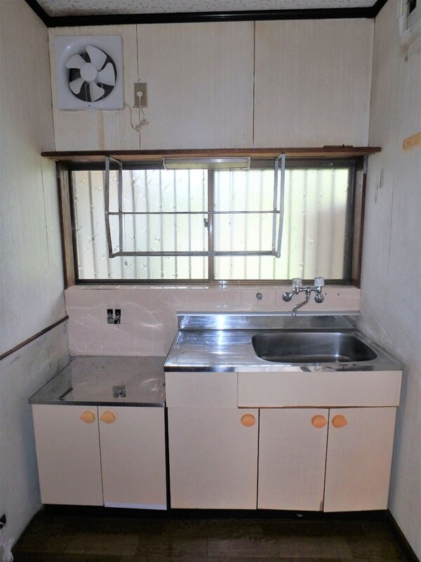 キッチン　窓があり明るいキッチン☆