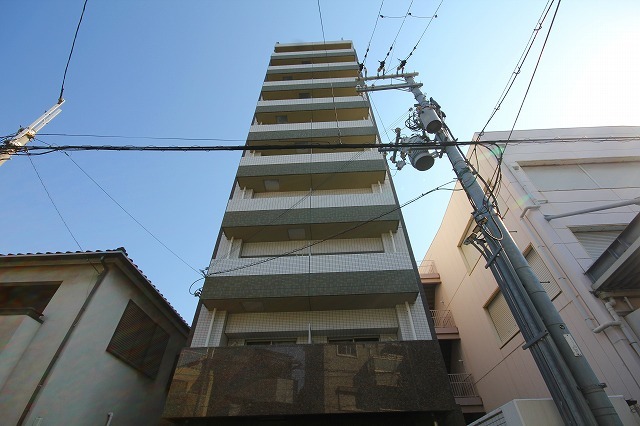 大阪市阿倍野区三明町のマンションの建物外観