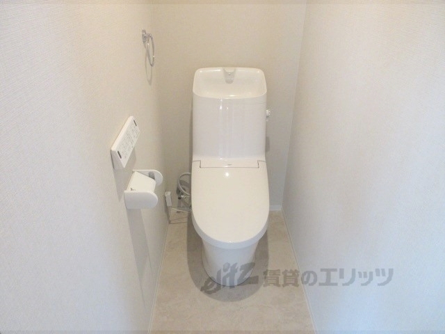 トイレ　下部収納