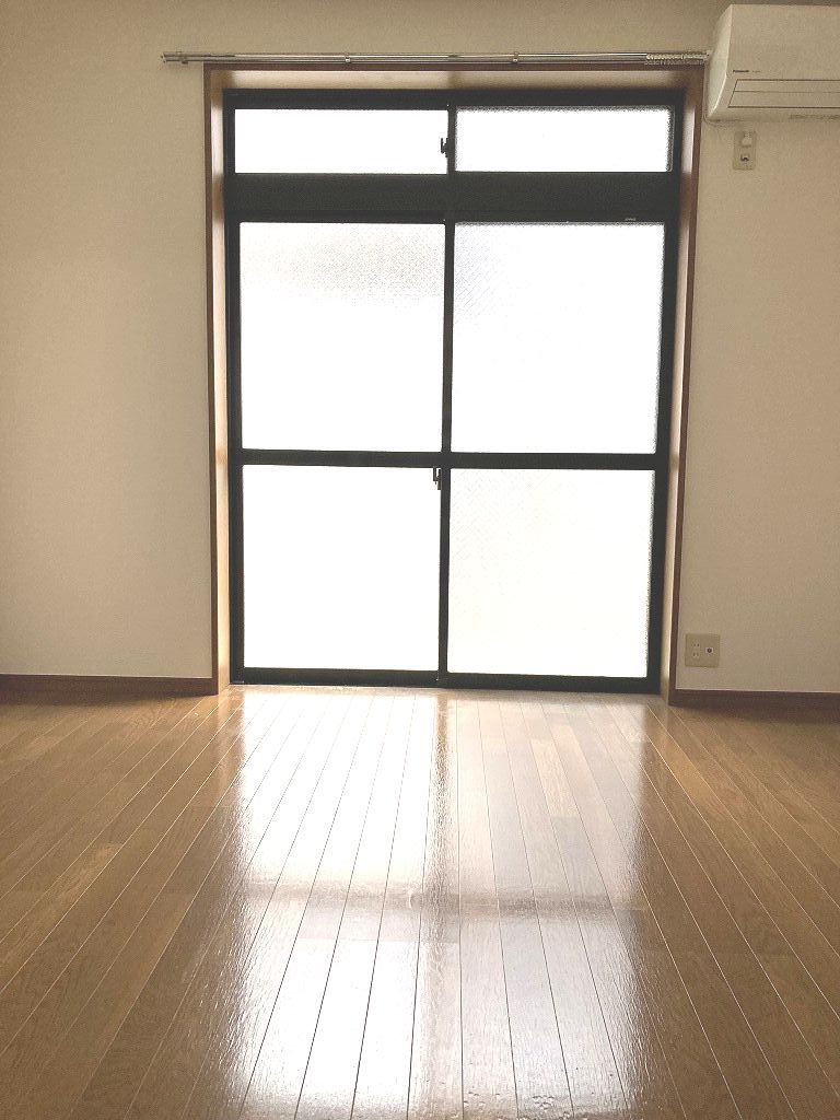 その他部屋・スペース　南向きの部屋で、明るいお部屋です♪