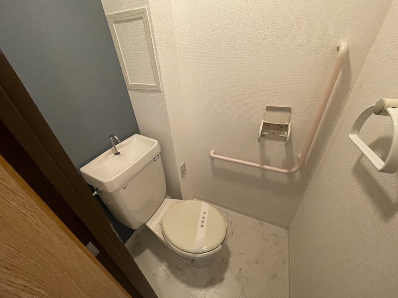 トイレ　同物件別部屋イメージ写真