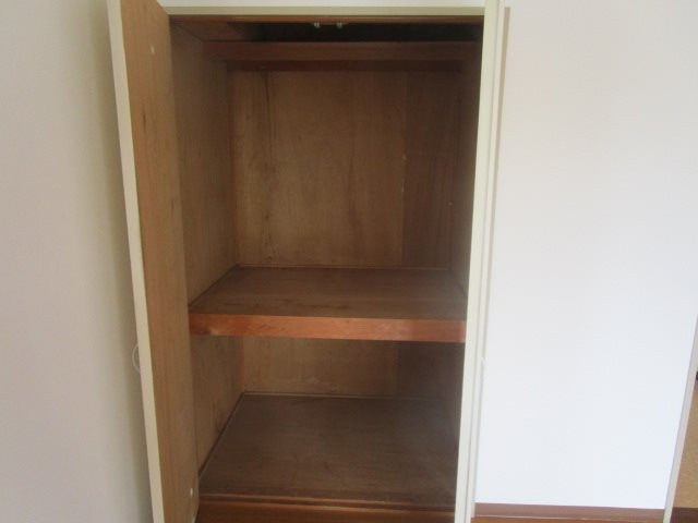 収納　写真は301号室です（参考）