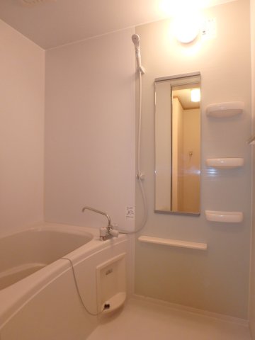 バス・シャワールーム　総社市井手　グランパレＫ　1LDＫ　風呂