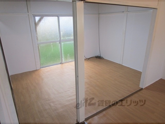 居室・リビング　洋室