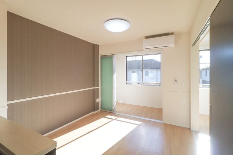 居室・リビング　図面と現状に相違がある場合には現状を優先